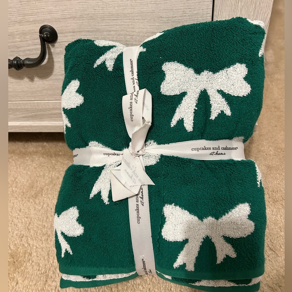 Cupcakes and Cashmere 6 Piece Cotton Bath Towel set - Picture 3 of 3
